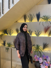 Görseli Galeri görüntüleyiciye yükleyin, Etnik desen bomber ceket