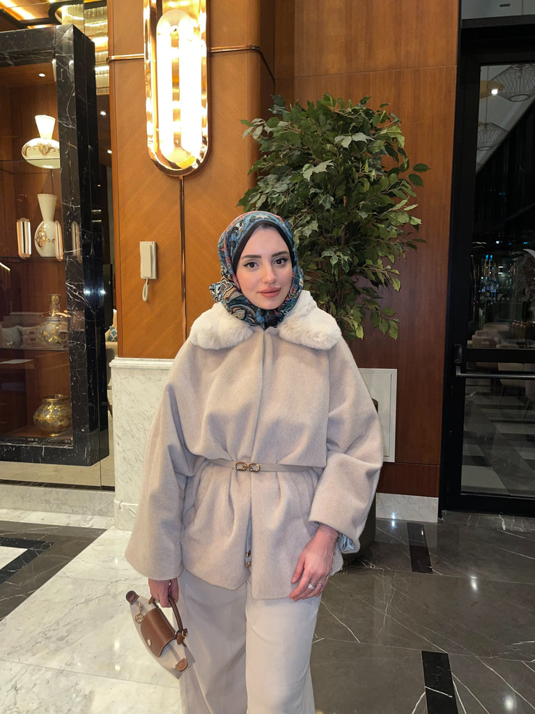 Fox yakası kürklü kaban